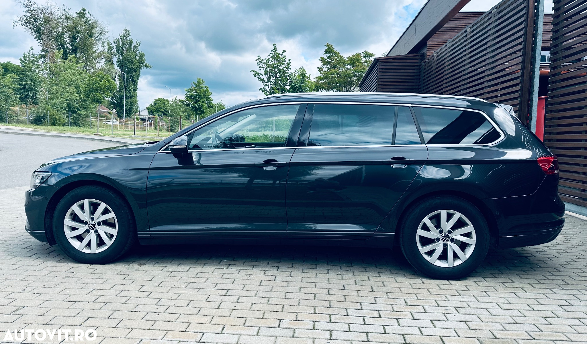 Volkswagen Passat Variant 2.0 TDI DSG Business - 3