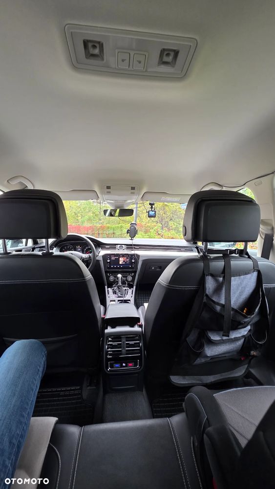 Volkswagen Passat - 10