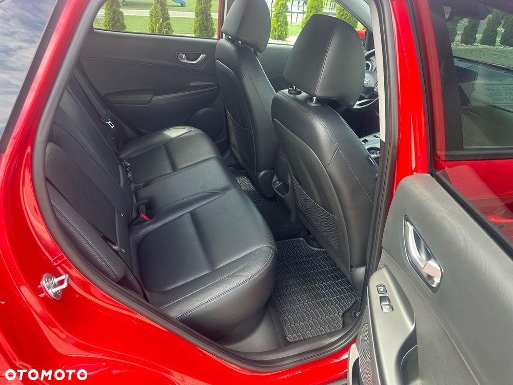 Hyundai Kona 65kWh Executive Plus - 6