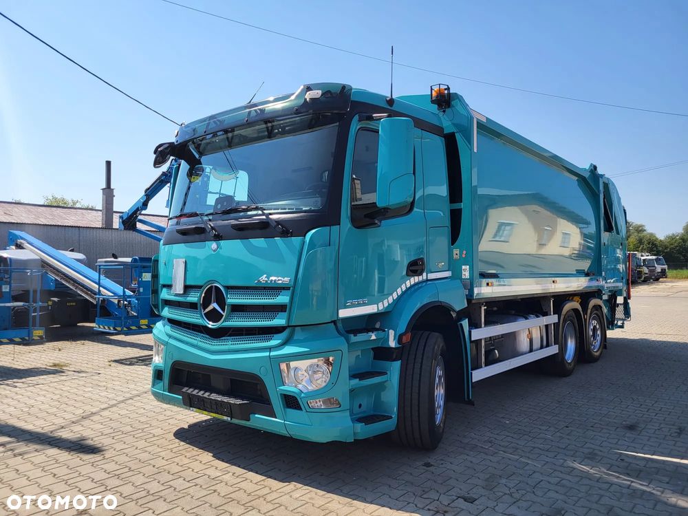 Mercedes-Benz Antos 2533 - 3