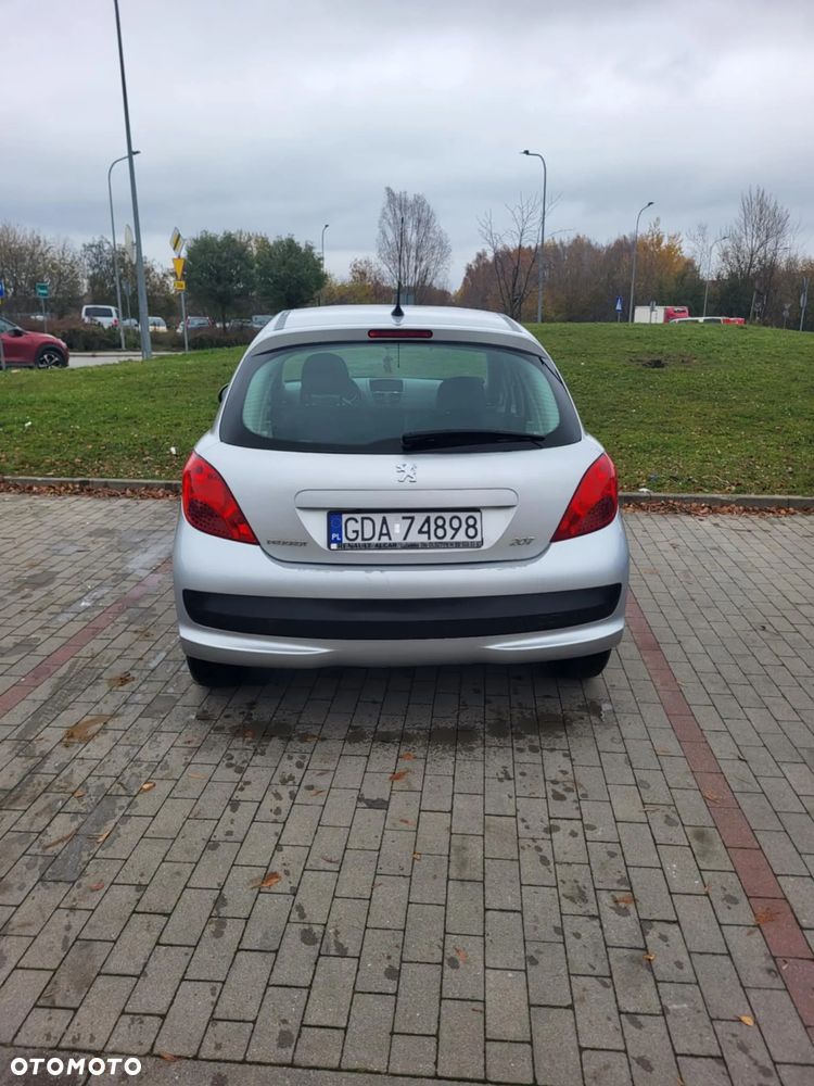 Peugeot 207 - 4