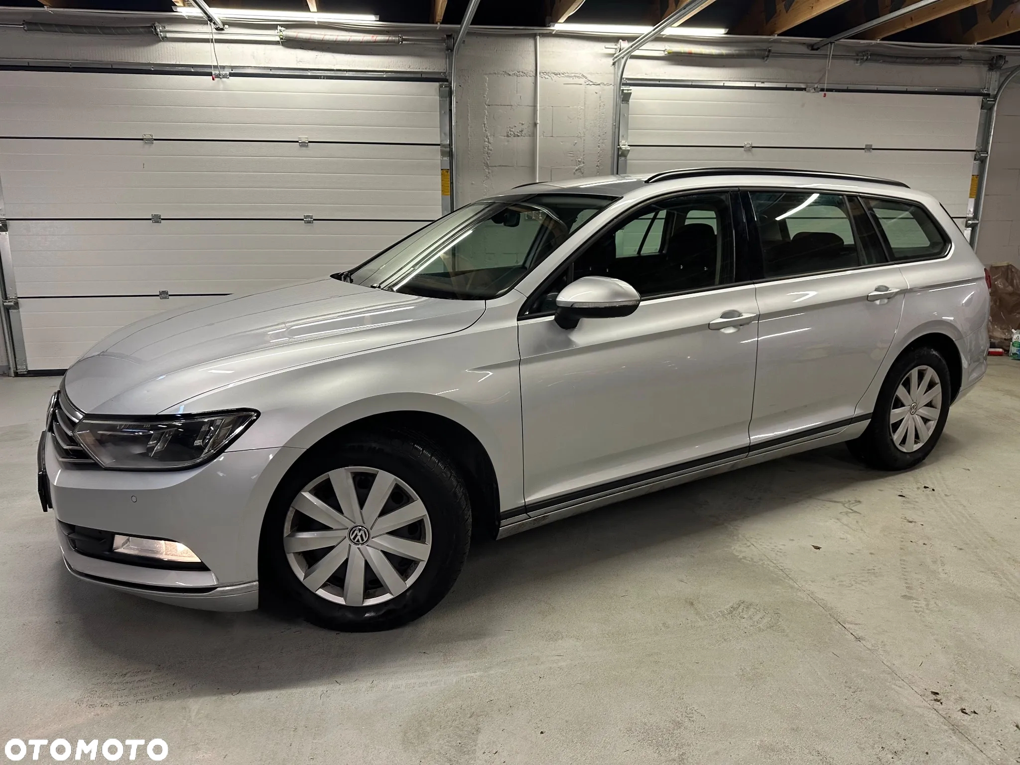 Volkswagen Passat 2.0 TDI SCR Comfortline - 8