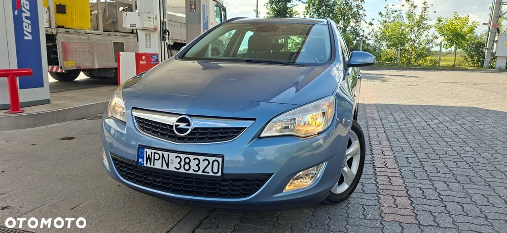Opel Astra 1.6 Turbo Design Edition - 24