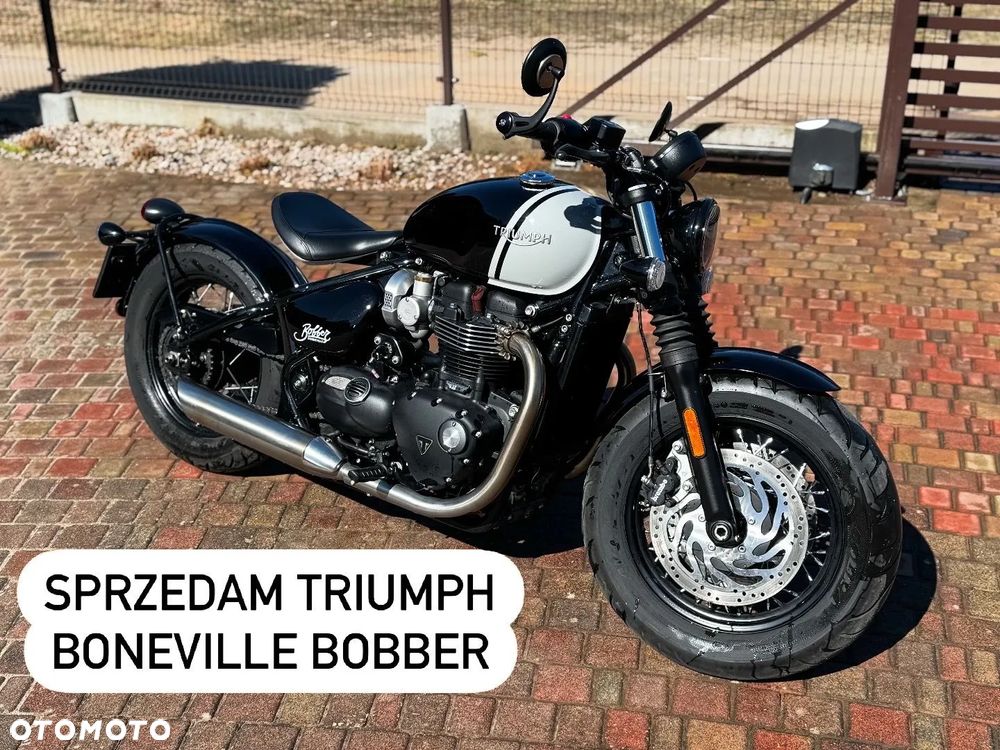 Triumph Bonneville Bobber - 1