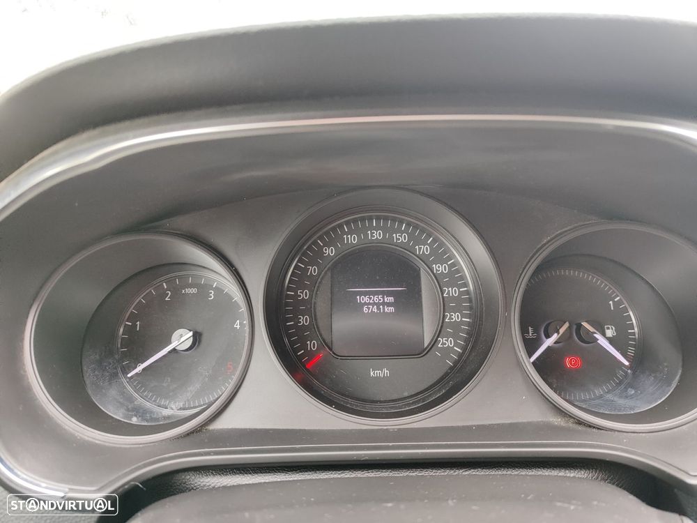 Renault Mégane 1.5 Blue dCi Limited - 14