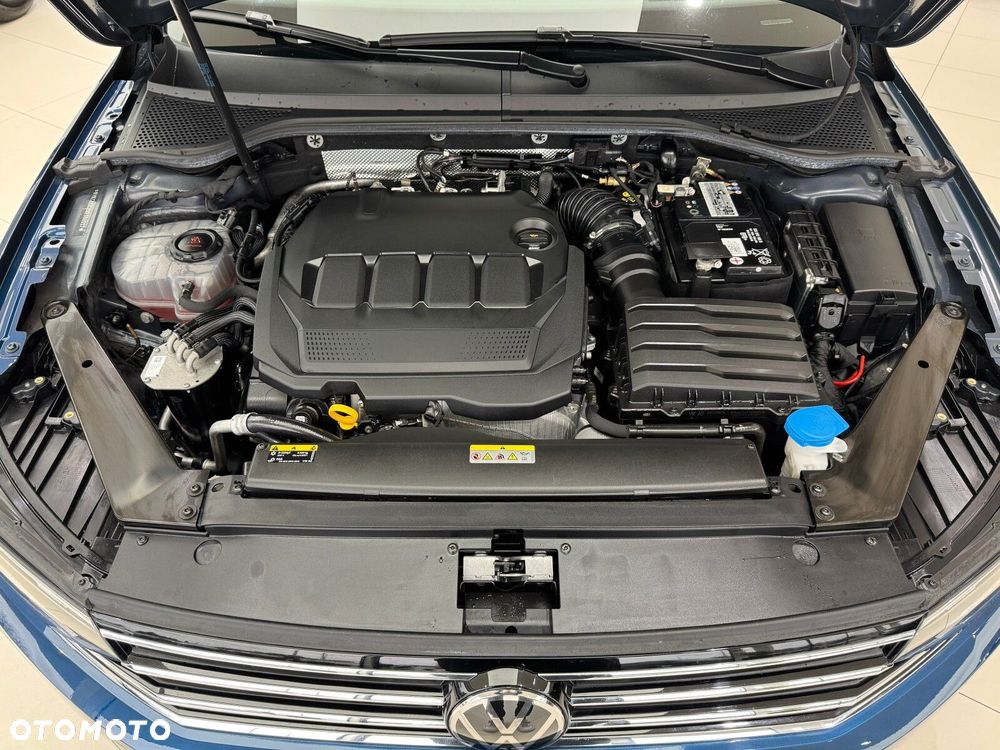 Volkswagen Passat 2.0 TDI EVO Essence DSG - 19