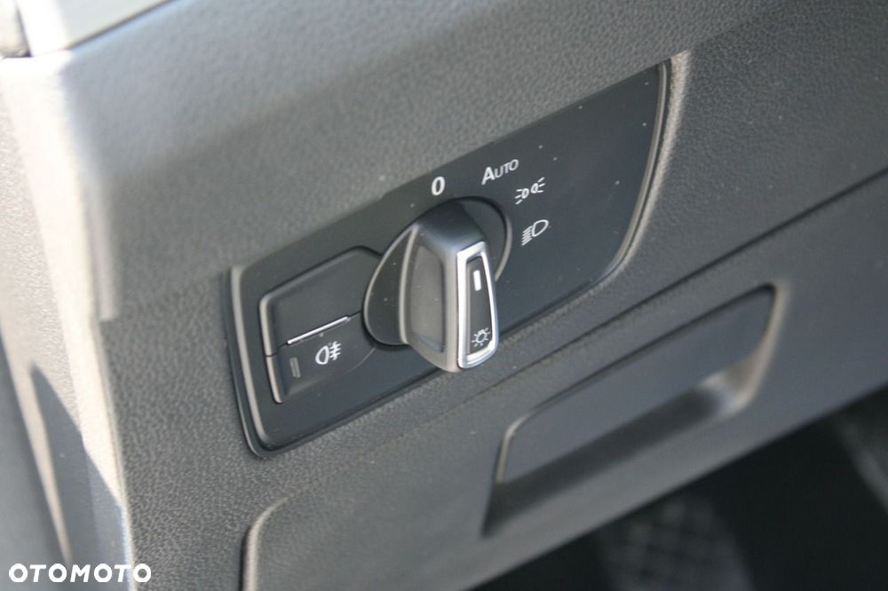 Volkswagen Passat - 18