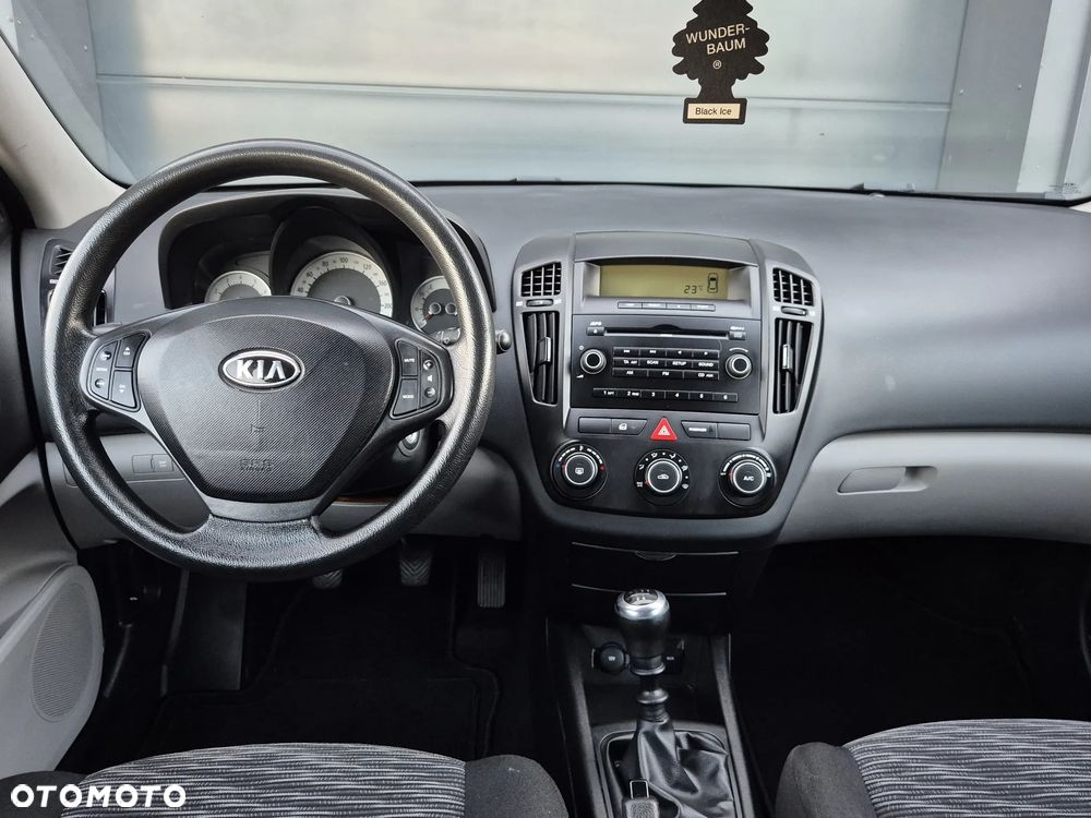 Kia ProCeed - 19