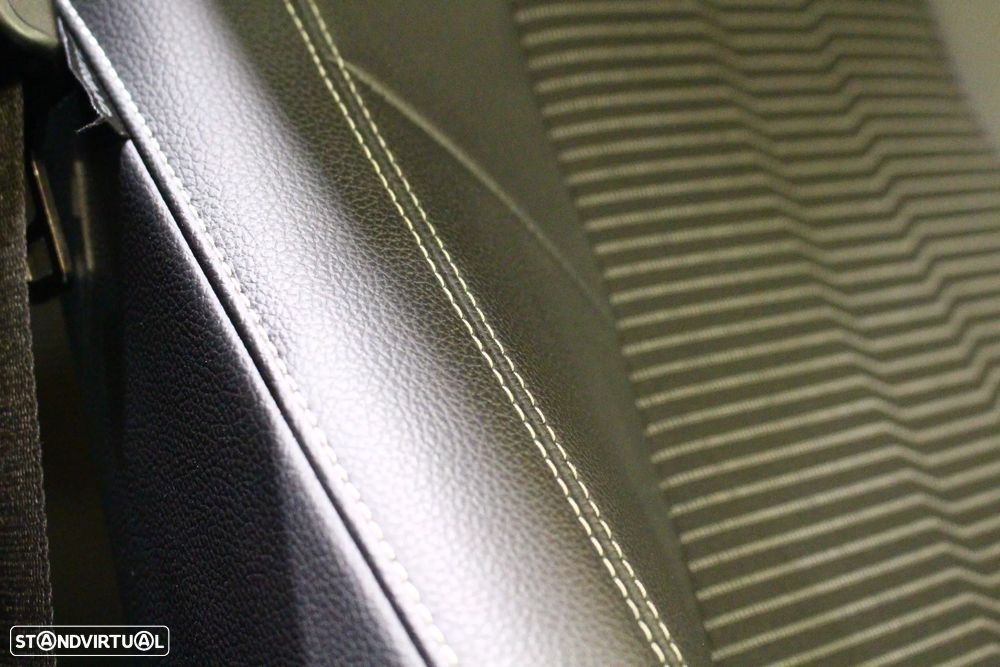 Mercedes-Benz CLA 250 e Progressive - 13