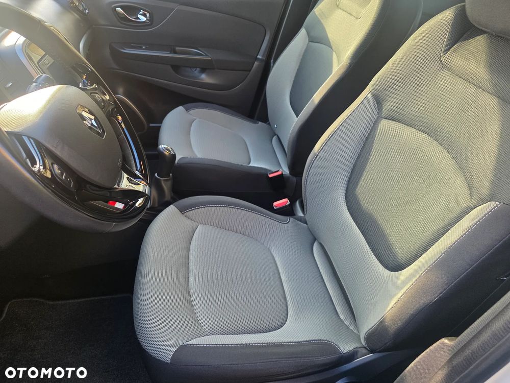 Renault Captur - 22