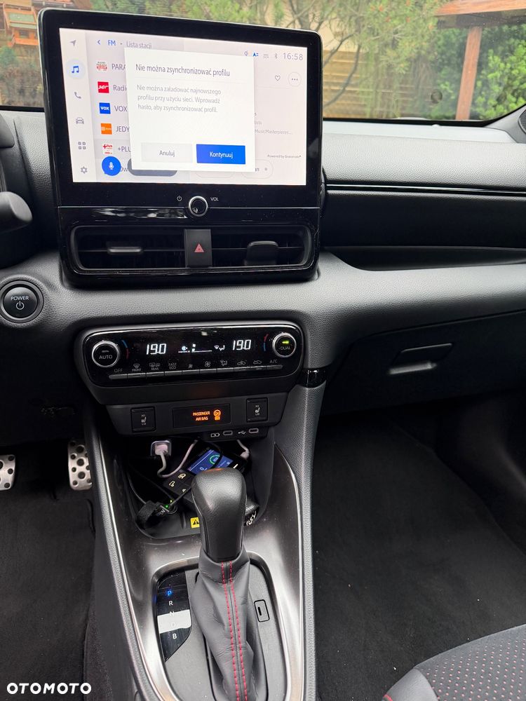 Toyota Yaris Hybrid 1.5 GR Sport - 9