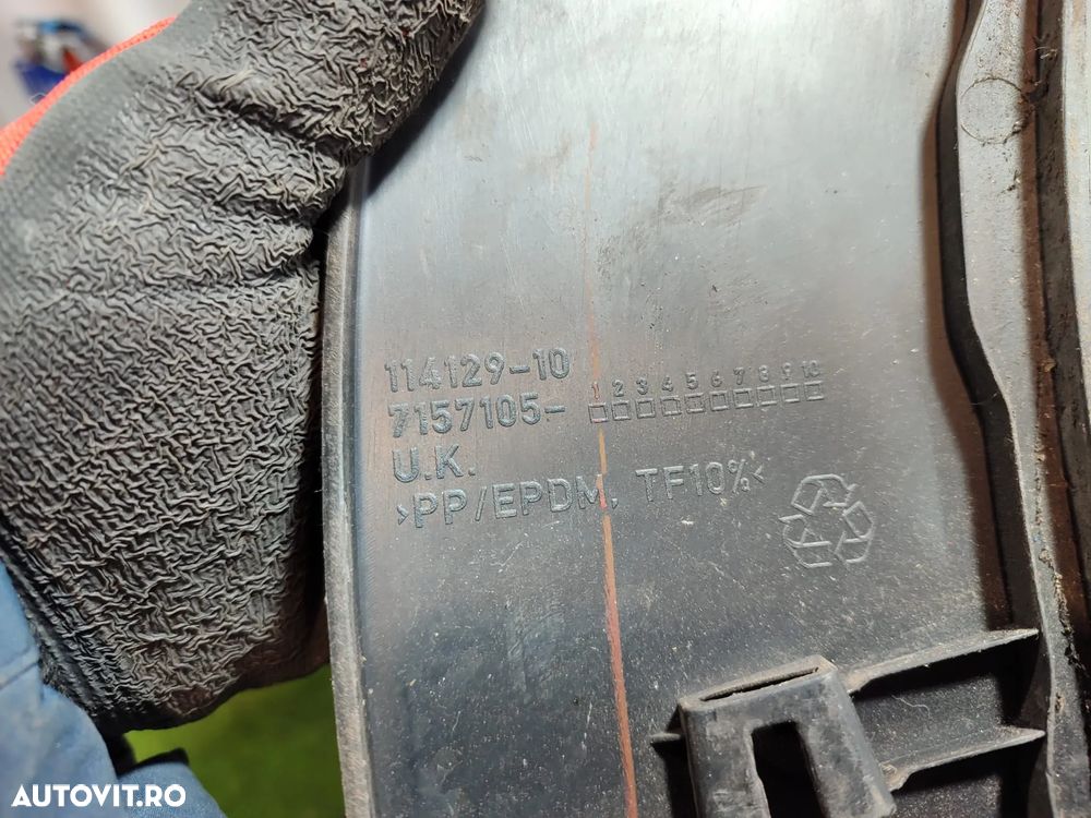 ORNAMENT ARIPA STANGA SPATE MINI COOPER S R56 LCI 2011 1.6 BENZINA 2010-2013 3 USI Hatchback COD OEM 114129-10 / 7157105 / 2010-2013 - 7