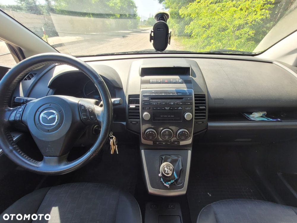 Mazda 5 - 8
