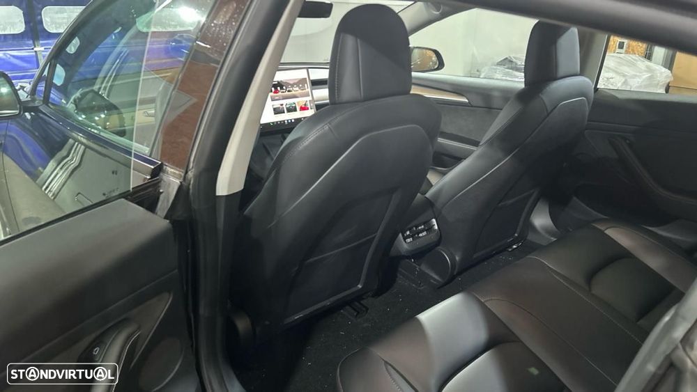 Tesla Model 3 Standard Range Plus RWD - 6