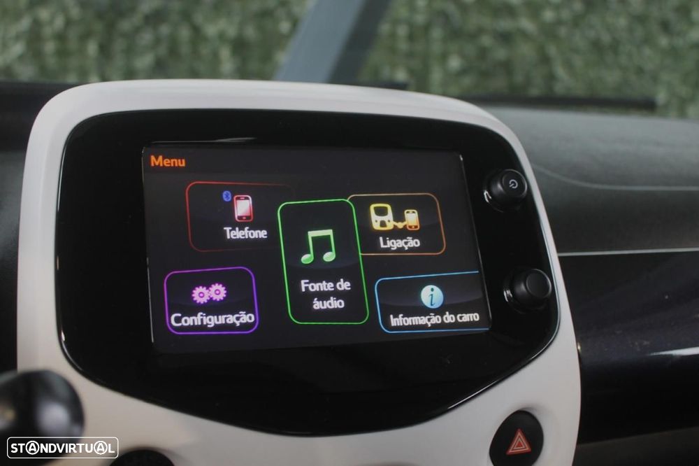 Peugeot 108 1.2 PureTech Allure - 19
