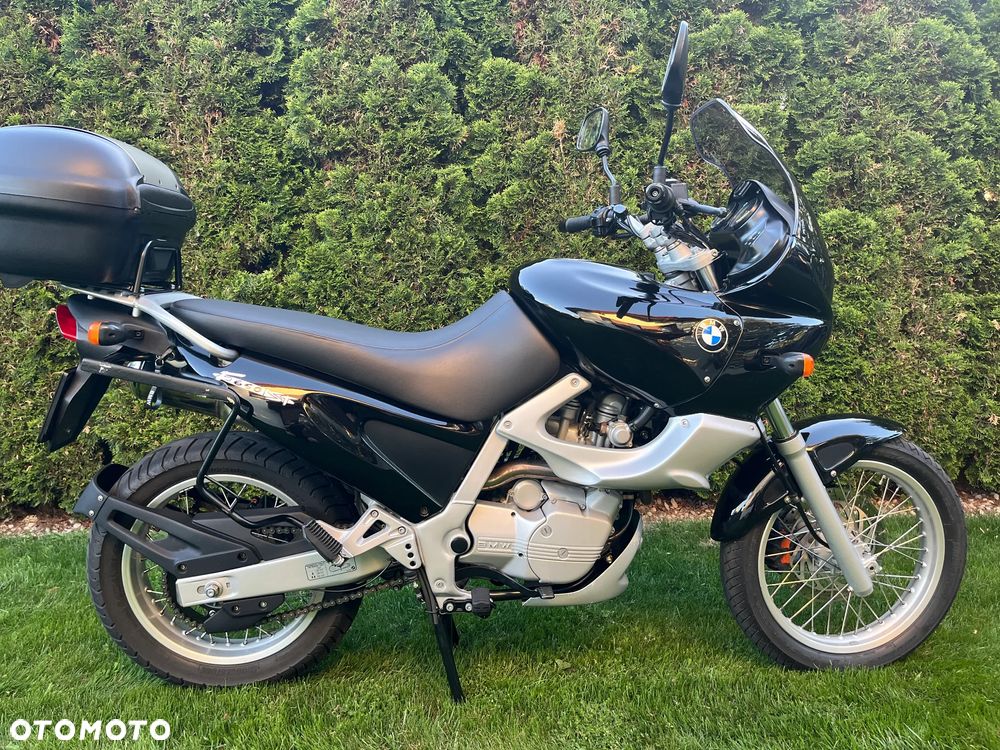 BMW F - 28