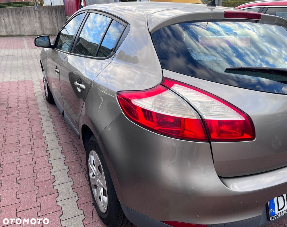 Renault Megane 1.6 16V Expression - 6