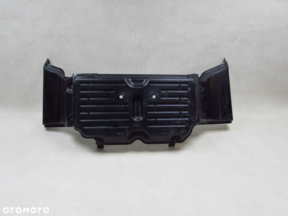 MITSUBISHI CANTER FUSO 7C15 09-15 NADKOLE OSLONA DOLNA KABINY MK627963 MK627954 - 1