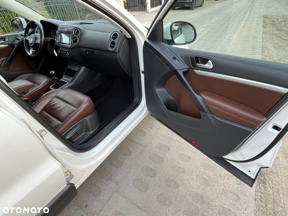 Volkswagen Tiguan 2.0 TDI DPF BlueMotion Technology Cup Sport & Style - 12