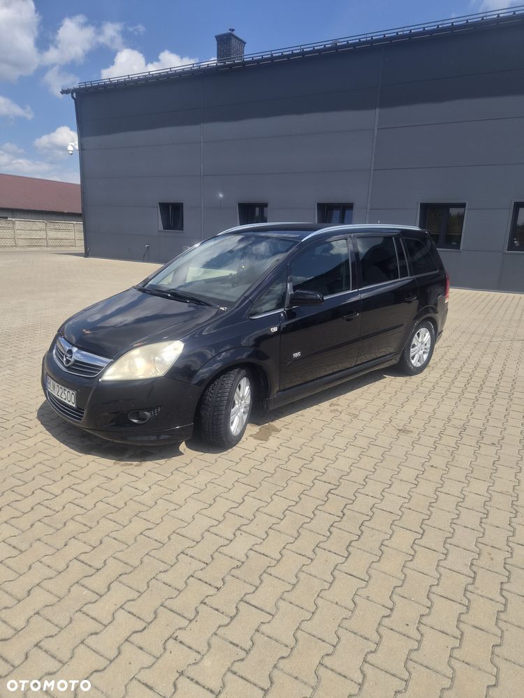 Opel Zafira - 2