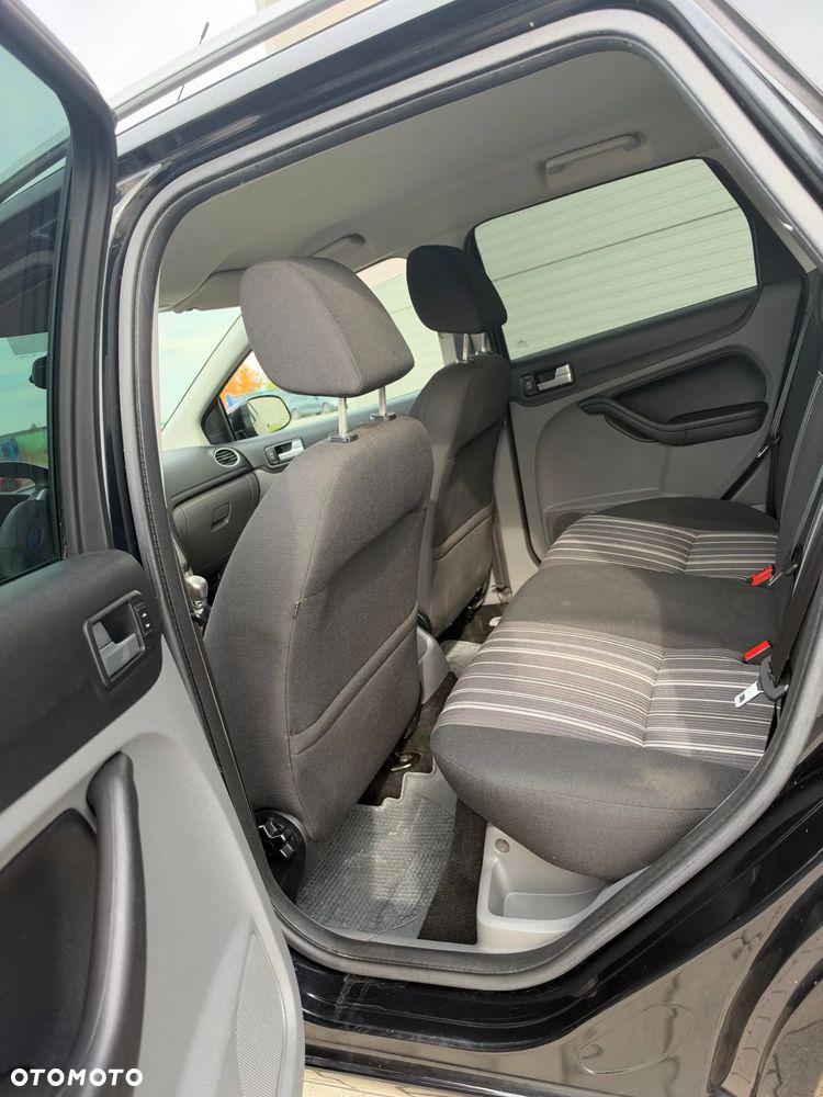 Ford Focus 1.6 16V Black Magic - 19