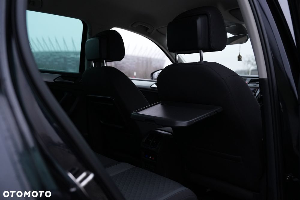 Volkswagen Tiguan - 27