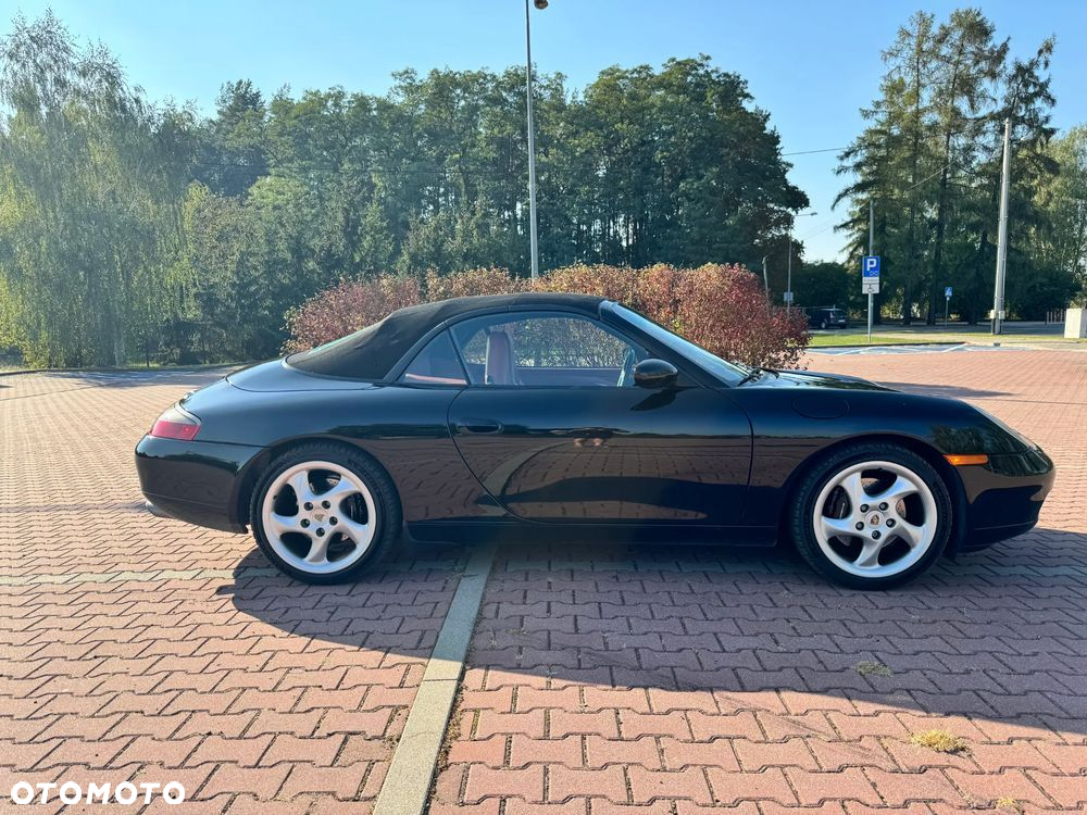 Porsche 911 Carrera Cabrio - 13