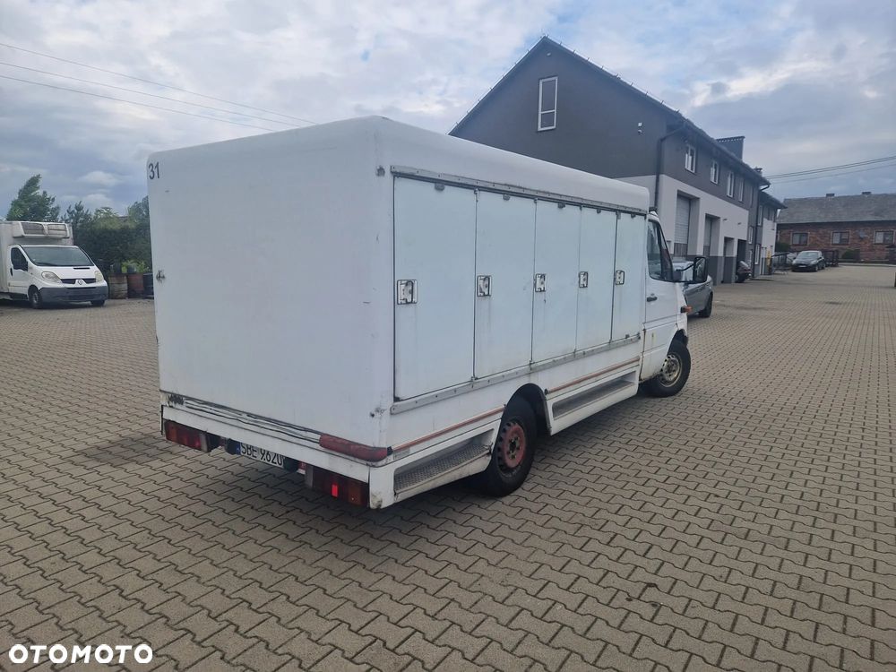 Mercedes-Benz sprinter - 5
