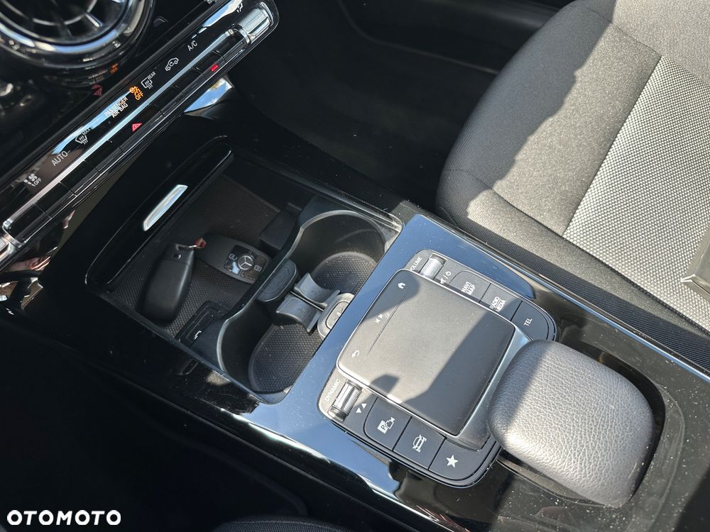 Mercedes-Benz Klasa A 180 d 8G-DCT Progressive - 17