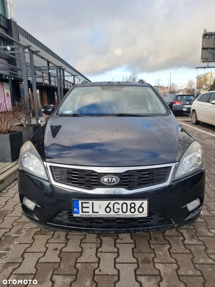 Kia Ceed - 14