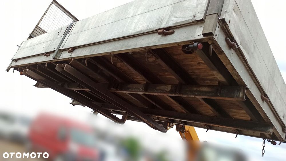 skrzynia ładunkowa paka iveco daily 3,9m - 12