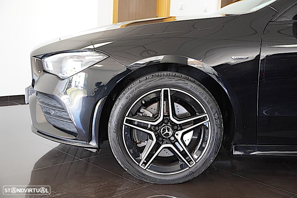 Mercedes-Benz CLA 250 e AMG Line - 9