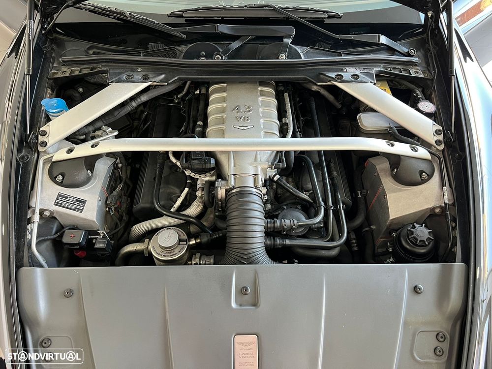 Aston Martin Vantage Coupe V8 Sportshift - 11