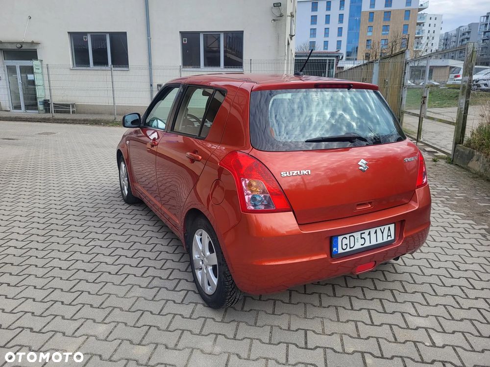 Suzuki Swift 1.3 GLX / Comfort - 11