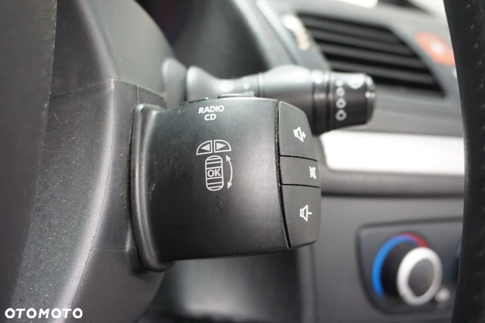 Renault Megane TCe 130 Night and Day - 29