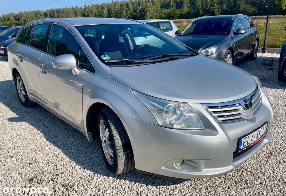 Toyota Avensis 1.8 Selection - 4