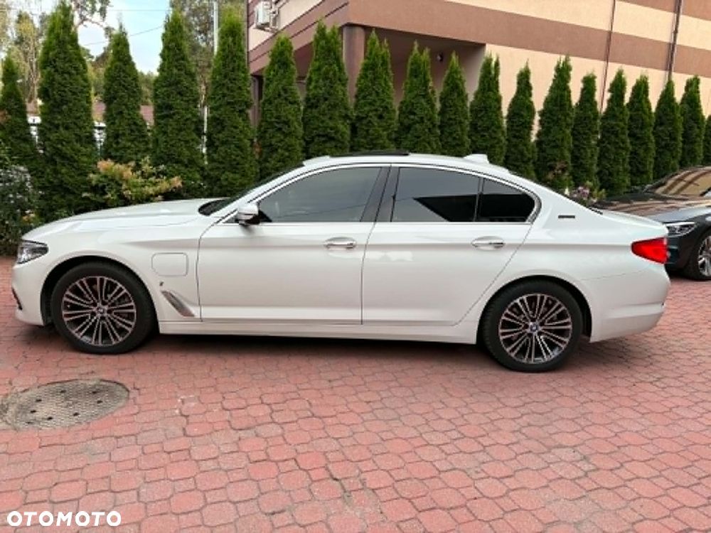 BMW Seria 5 530e iPerformance xDrive Luxury Line sport - 7
