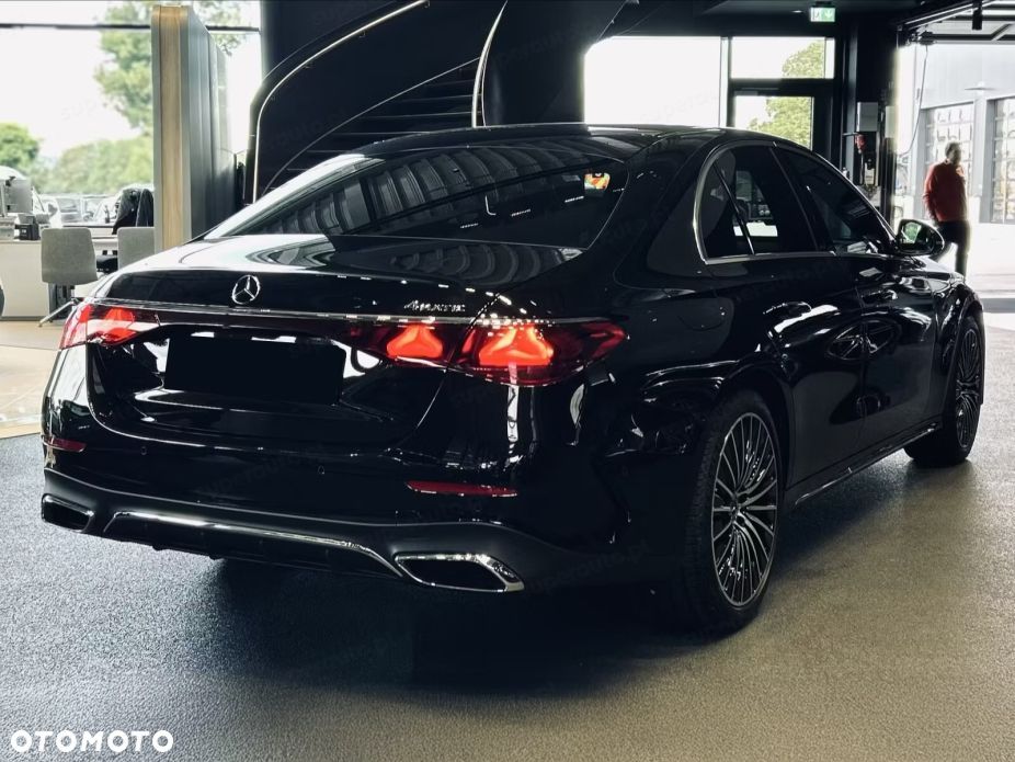 Mercedes-Benz Klasa E 220 d mHEV 4-Matic AMG 9G-Tronic - 6
