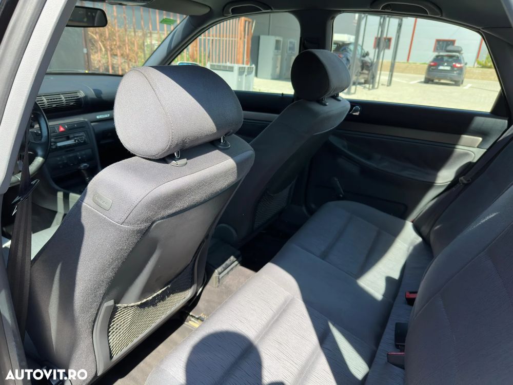 Audi A4 Avant 2.0 FSI - 21