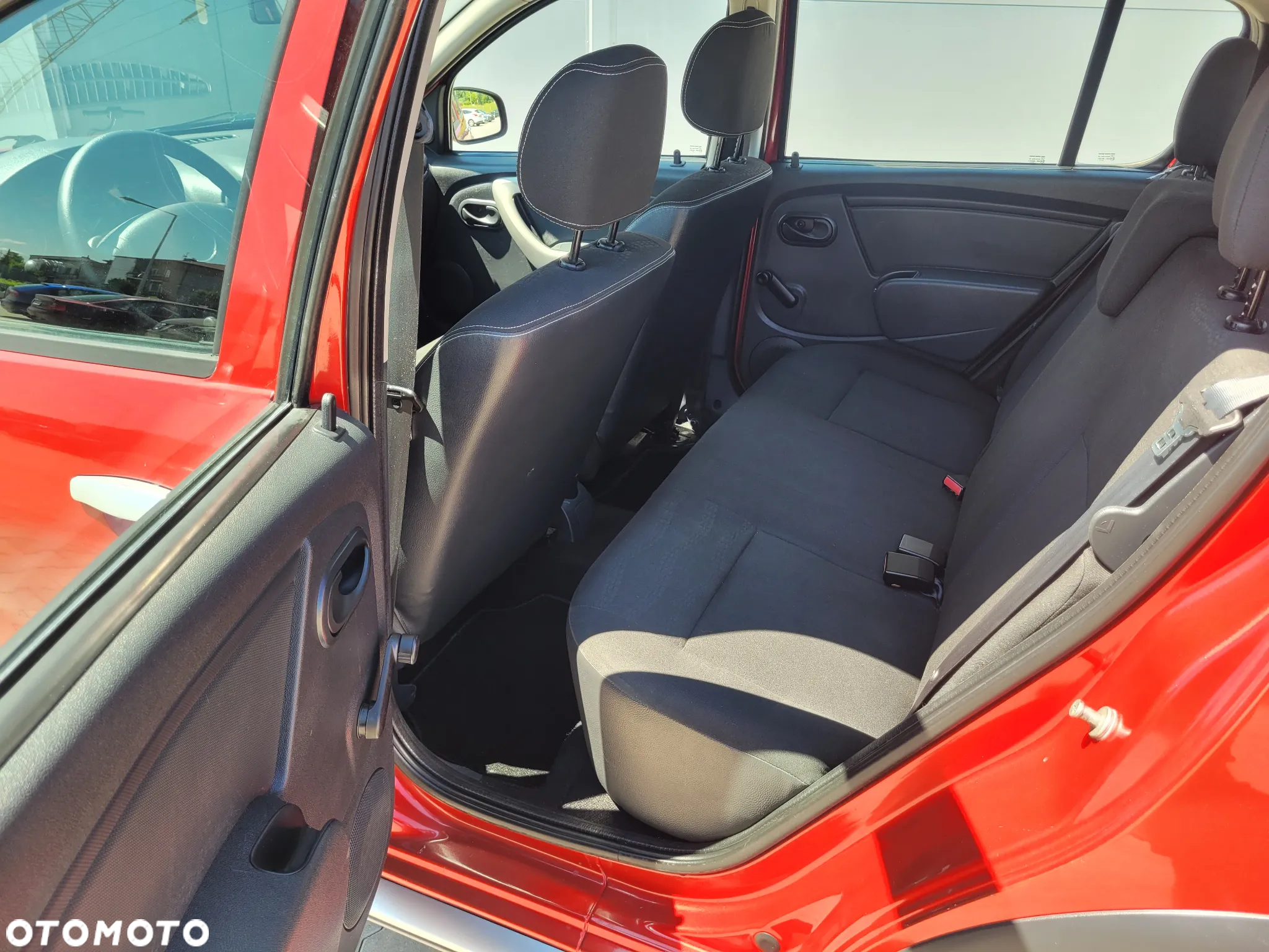 Dacia Sandero 1.6 SL Arctica - 12