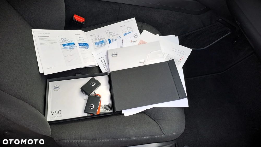 Volvo V60 D4 Geartronic Momentum - 9