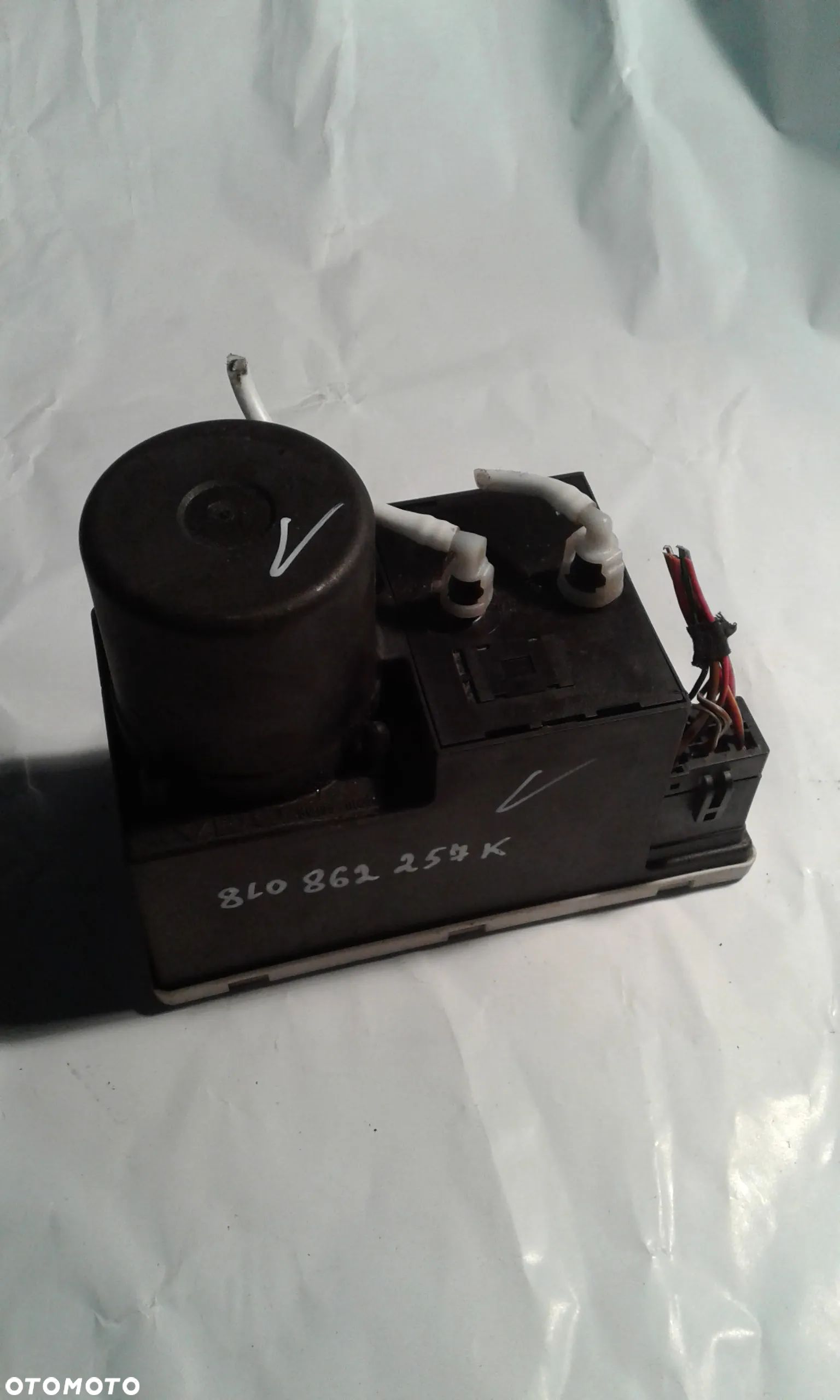 AUDI A3 8L A4 B5 - POMPKA KOMPRESOR CENTRALNEGO ZAMKA 8L0862257K - 1