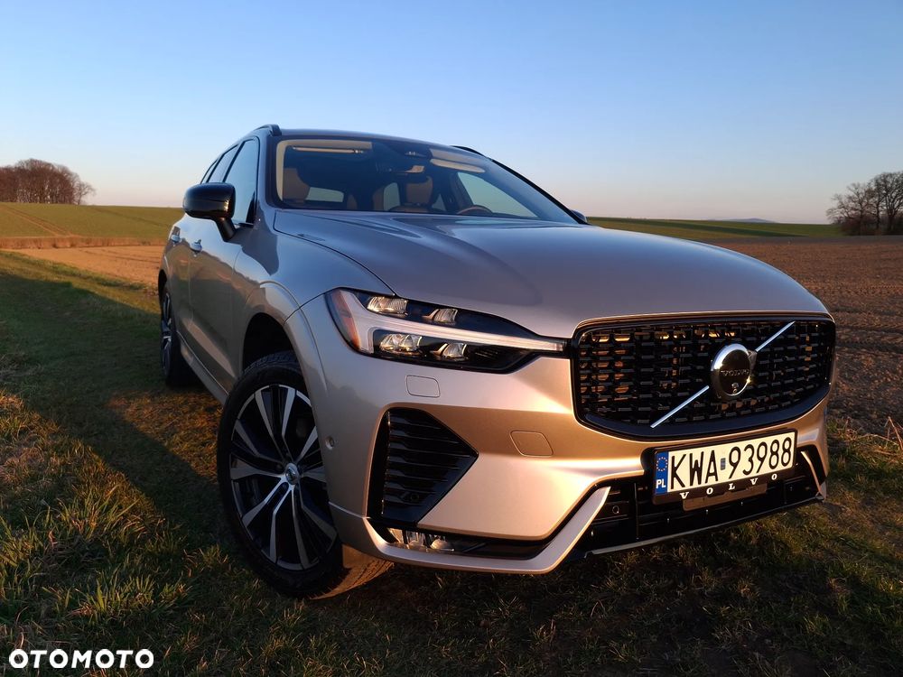 Volvo XC 60 B5 B AWD Plus Dark - 1