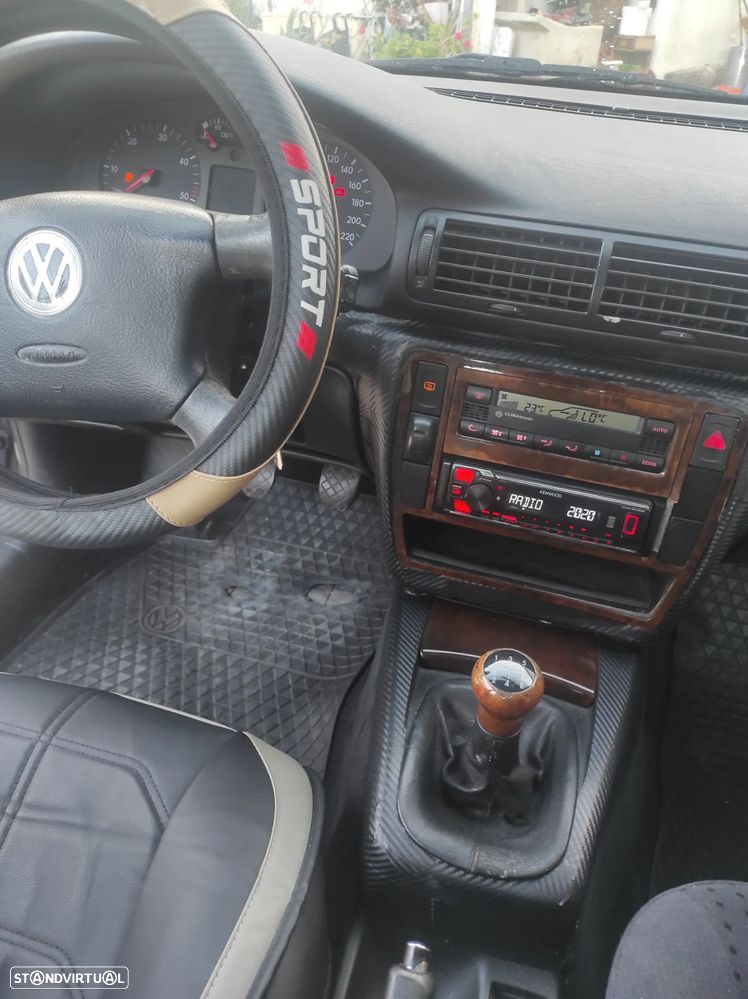 VW Passat 1.9 TDi Confl. Top EC - 4