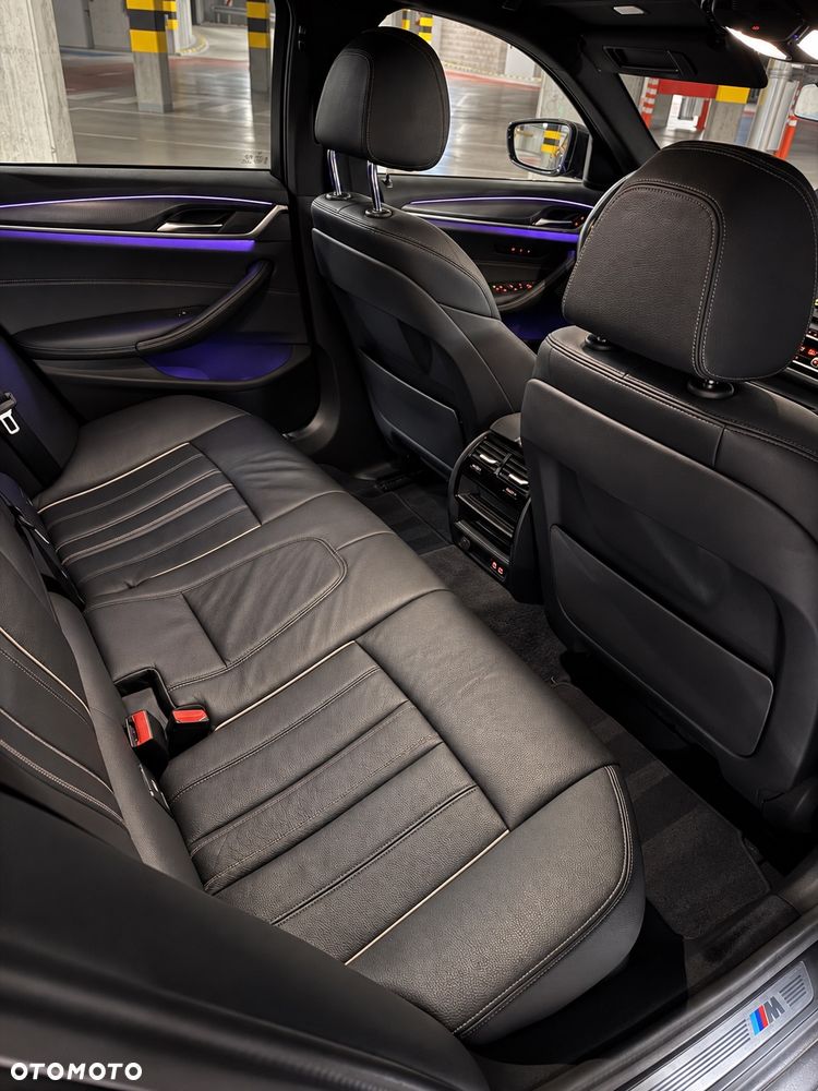 BMW Seria 5 540d xDrive mHEV M Sport sport - 16
