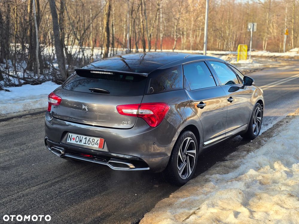 DS Automobiles DS 5 - 12