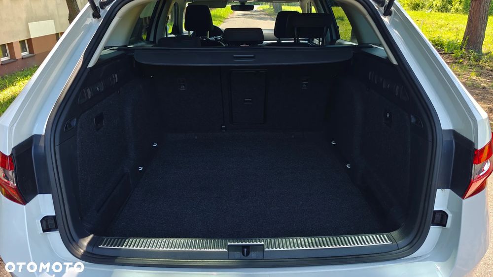 Skoda Superb 1.5 TSI DSG Ambition - 34