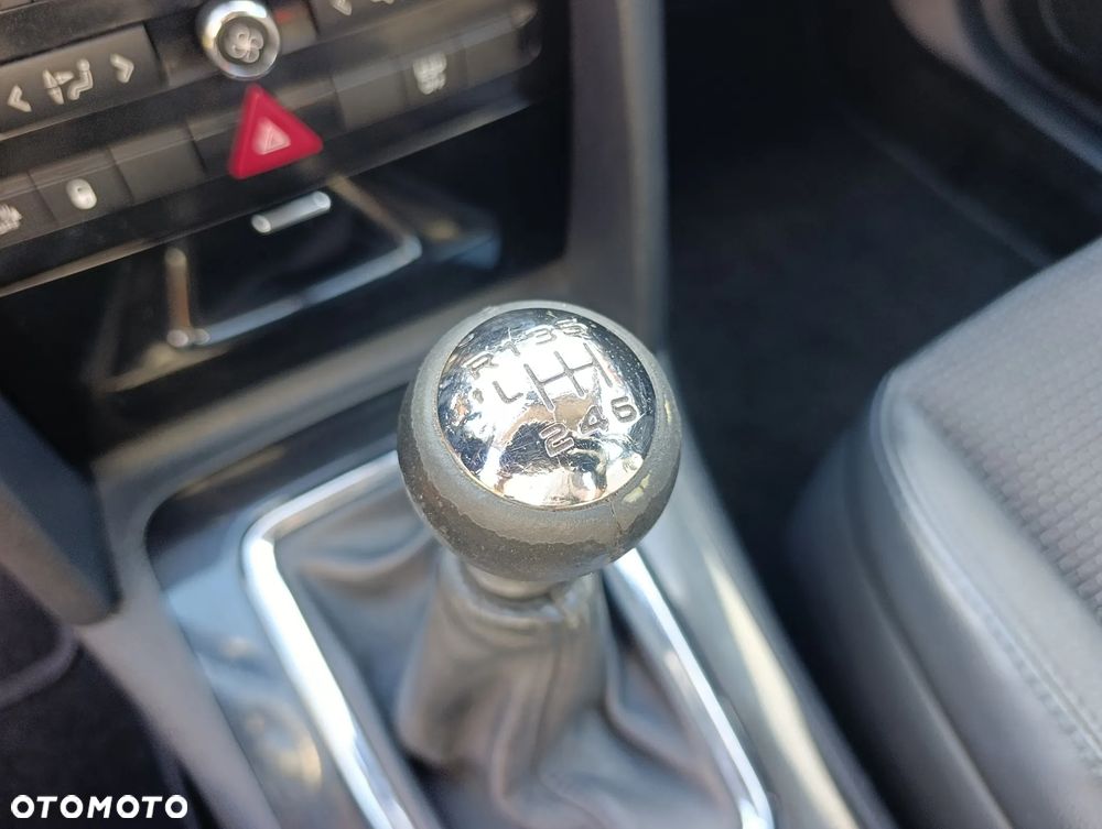 Peugeot 407 - 24