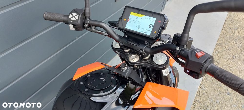 KTM Duke - 37