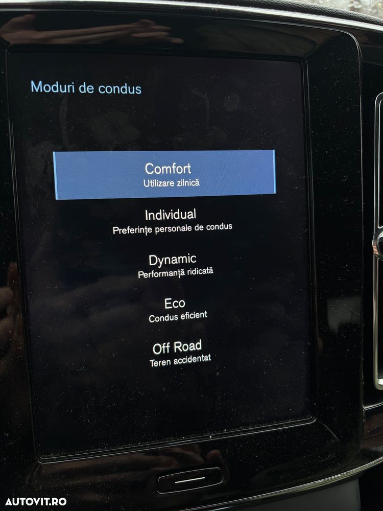 Volvo XC 40 D4 AWD Geartronic - 19